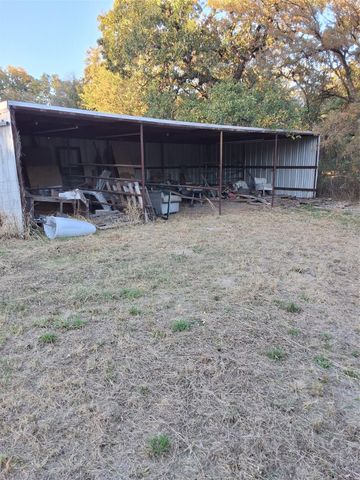 5765 Tokio Road, West, TX 76691