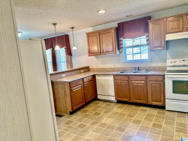 231 64TH STREET W, Anniston, AL 36206