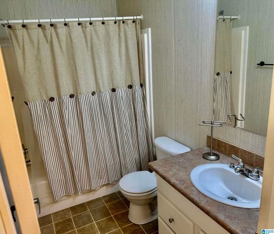 231 64TH STREET W, Anniston, AL 36206