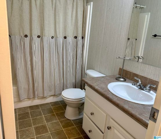 231 64TH STREET W, Anniston, AL 36206