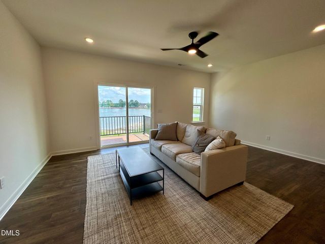 248 Periwinkle Place 43, Clayton, NC 27527