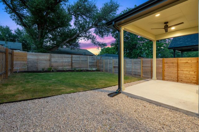 708 Huntingdon PL 2, Austin, TX 78745