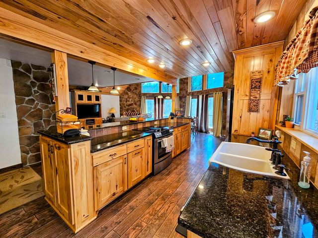 2468 Georges Creek Rd, Gallipolis, OH 45631