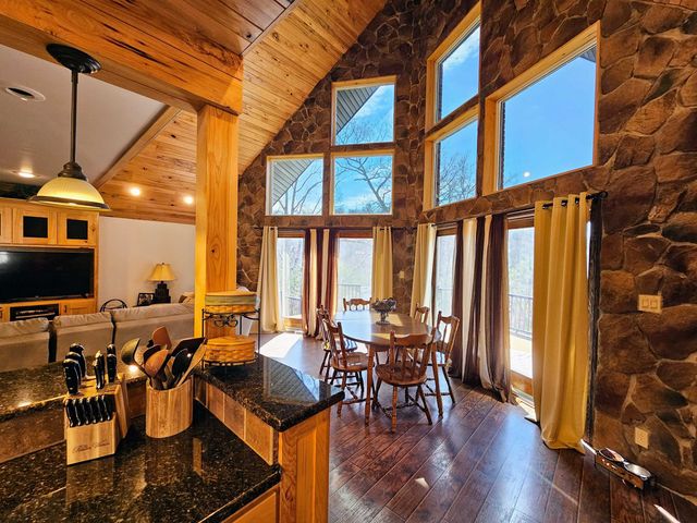 2468 Georges Creek Rd, Gallipolis, OH 45631