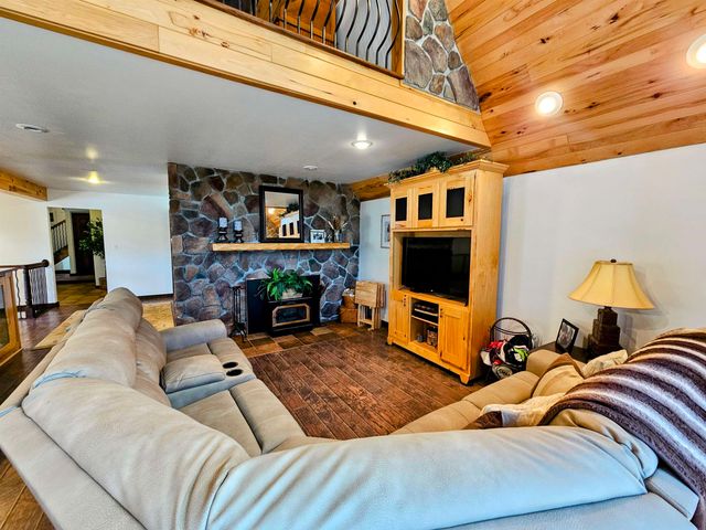 2468 Georges Creek Rd, Gallipolis, OH 45631