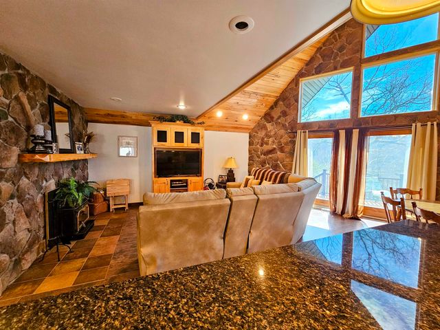 2468 Georges Creek Rd, Gallipolis, OH 45631