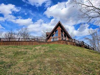 2468 Georges Creek Rd, Gallipolis, OH 45631