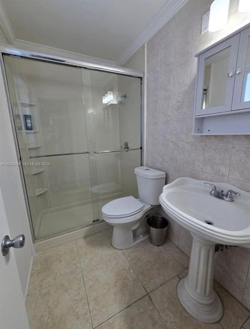 9591 SW 52nd Ter, Miami, FL 33165