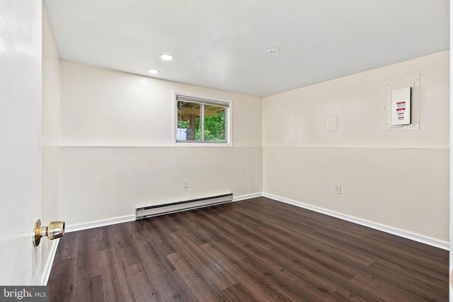 111 TANGLEWOOD LN, Lancaster, PA 17601