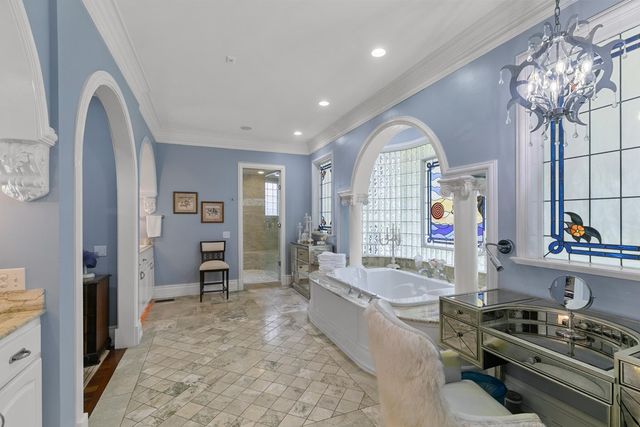 109 Royal Highlands Ln., Dothan, AL 36305