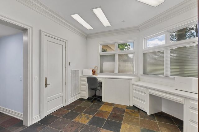 109 Royal Highlands Ln., Dothan, AL 36305