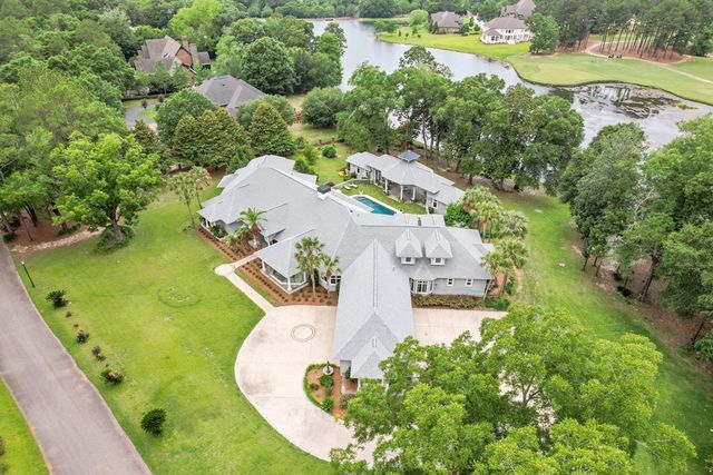 109 Royal Highlands Ln., Dothan, AL 36305