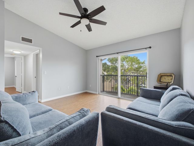 900 CRESTWOOD Court S 920, Royal Palm Beach, FL 33411