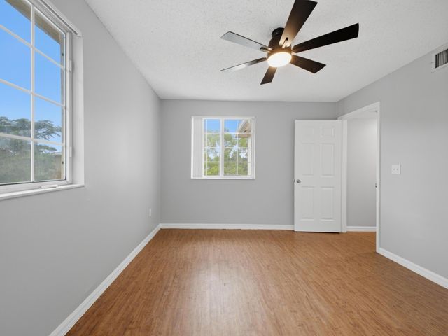 900 CRESTWOOD Court S 920, Royal Palm Beach, FL 33411