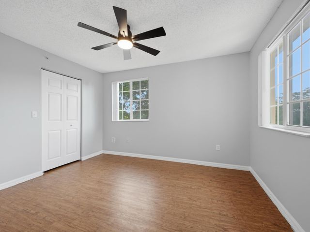 900 CRESTWOOD Court S 920, Royal Palm Beach, FL 33411