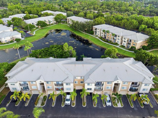 900 CRESTWOOD Court S 920, Royal Palm Beach, FL 33411
