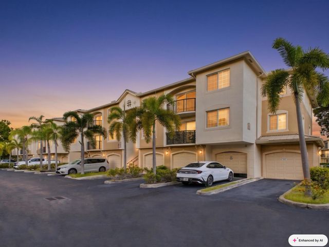 900 CRESTWOOD Court S 920, Royal Palm Beach, FL 33411