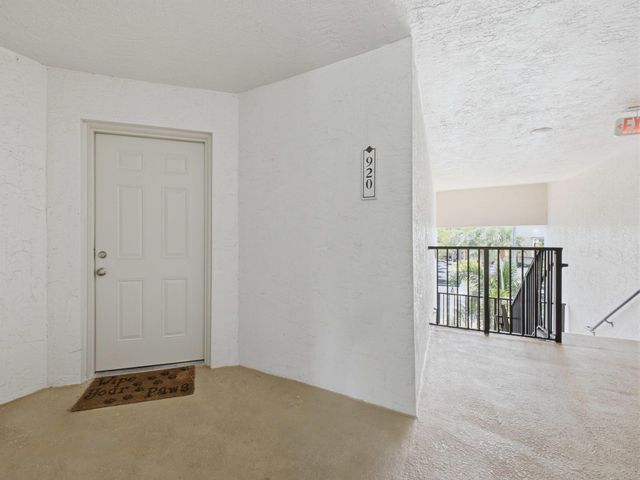 900 CRESTWOOD Court S 920, Royal Palm Beach, FL 33411