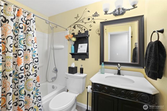 23439 SE 264th Street, Maple Valley, WA 98038