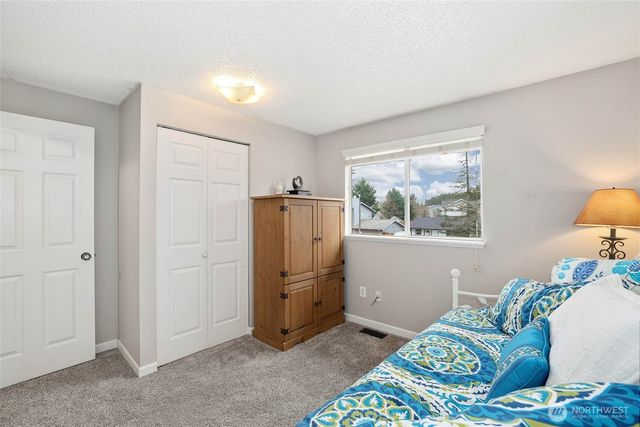 23439 SE 264th Street, Maple Valley, WA 98038