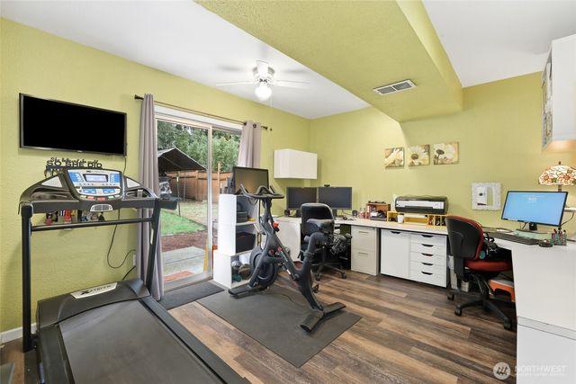 23439 SE 264th Street, Maple Valley, WA 98038