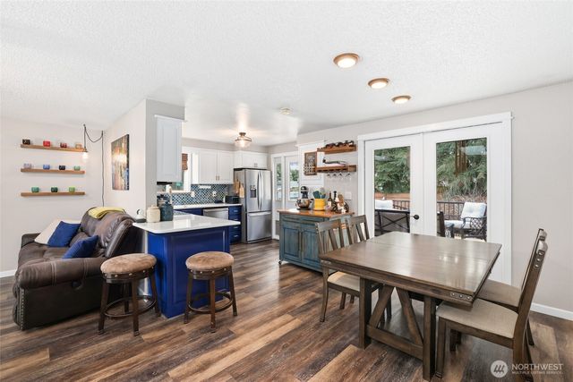 23439 SE 264th Street, Maple Valley, WA 98038