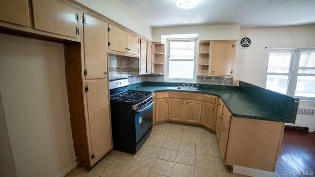 3830 Barnes Avenue, Bronx, NY 10467