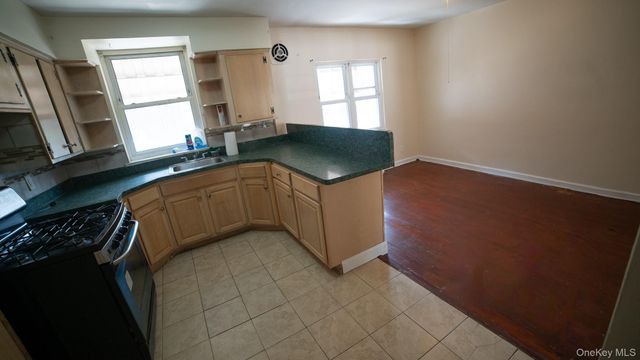3830 Barnes Avenue, Bronx, NY 10467