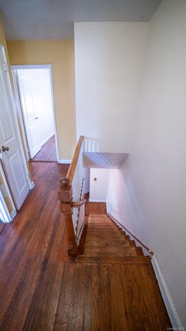 3830 Barnes Avenue, Bronx, NY 10467