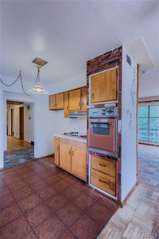 828 Willoway Avenue, East Alton, IL 62024