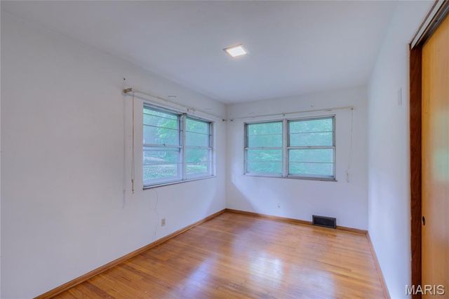 828 Willoway Avenue, East Alton, IL 62024