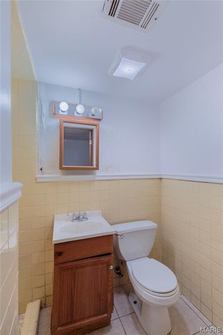 828 Willoway Avenue, East Alton, IL 62024