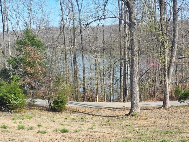 150 Lakeview Circle, Nancy, KY 42544