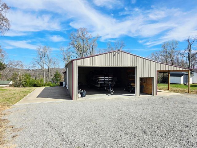 150 Lakeview Circle, Nancy, KY 42544