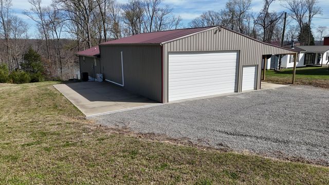 150 Lakeview Circle, Nancy, KY 42544