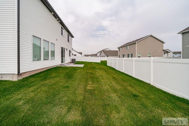 2926 Curlew Drive, Ammon, ID 83401