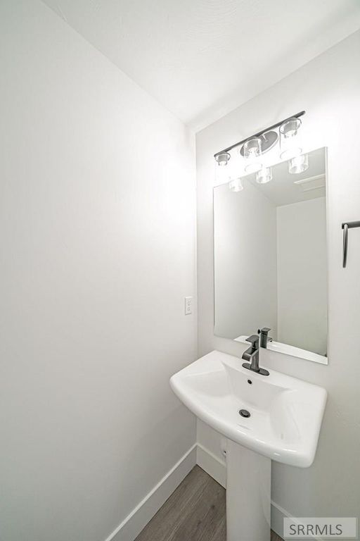 Image 11 of property listing at 2926 Curlew Drive, Ammon, ID 83401