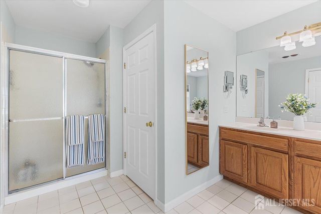 11 Bard Drive, Monroe, NJ 08831