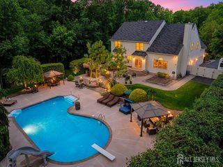 11 Bard Drive, Monroe, NJ 08831