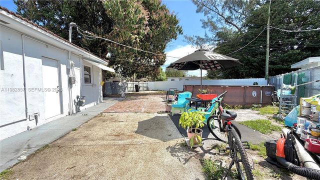 250 E 60th Street, Hialeah, FL 33013