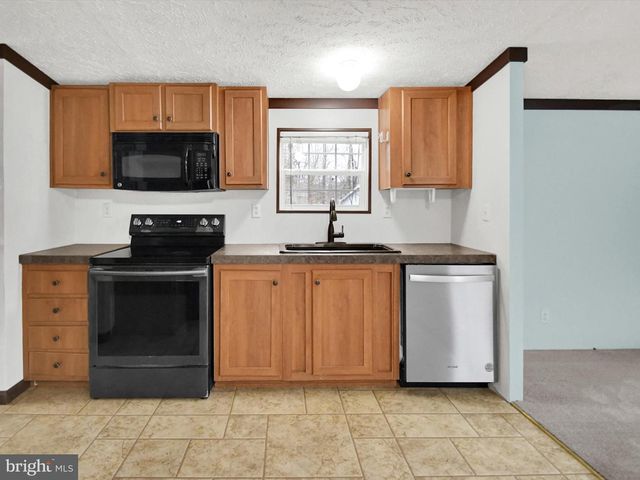 740 LONELY COTTAGE RD, Upper Black Eddy, PA 18972