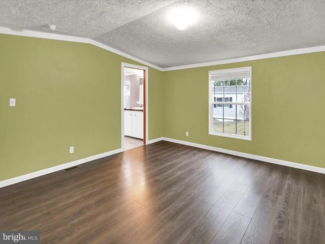 740 LONELY COTTAGE RD, Upper Black Eddy, PA 18972