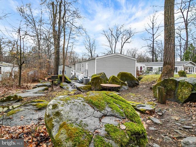 740 LONELY COTTAGE RD, Upper Black Eddy, PA 18972