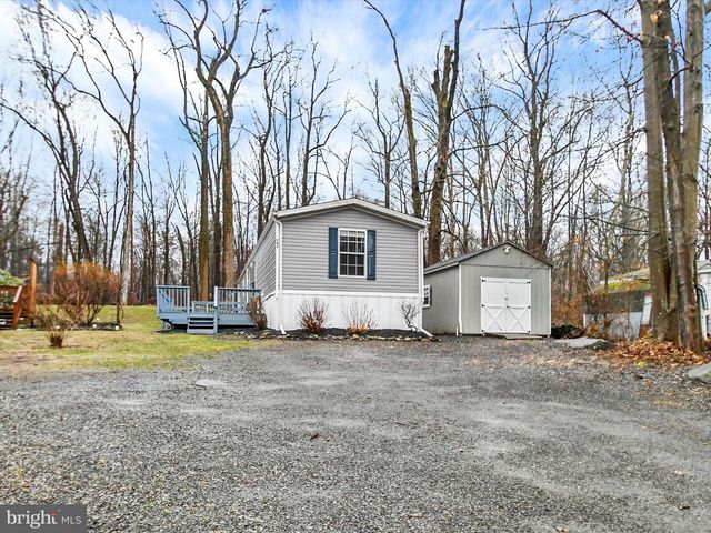 740 LONELY COTTAGE RD, Upper Black Eddy, PA 18972