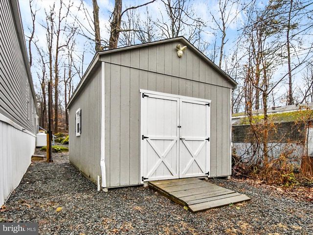 740 LONELY COTTAGE RD, Upper Black Eddy, PA 18972