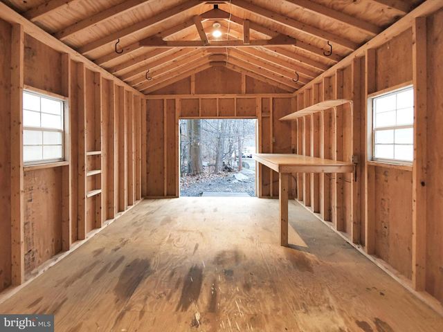 740 LONELY COTTAGE RD, Upper Black Eddy, PA 18972