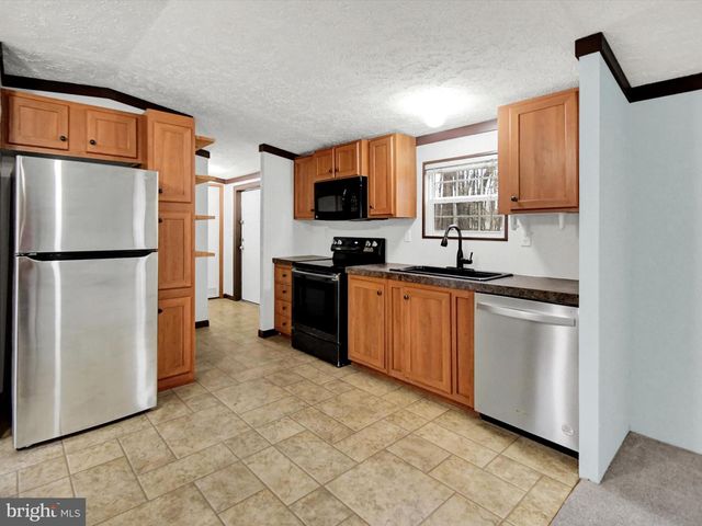 740 LONELY COTTAGE RD, Upper Black Eddy, PA 18972