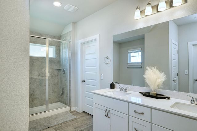 167 Appleberry LN, Elgin, TX 78621