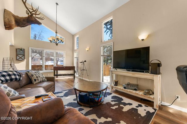 10911 Kaskanak Drive, Eagle River, AK 99577