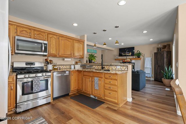 10911 Kaskanak Drive, Eagle River, AK 99577